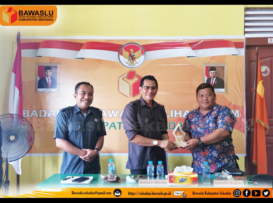 Rapat Kerja Pembinaan Sumber Daya Manusia Divisi Hukum pada zona 4