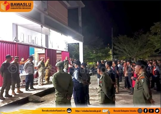 Apel sebeblum penertiban APK di Gudang Logistik KPU Sekadau