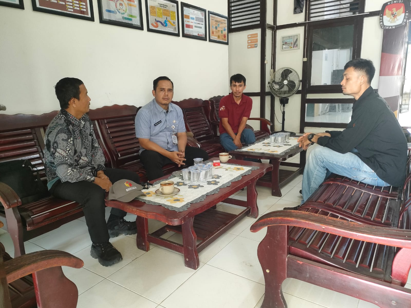 Anggota Bawaslu Sekadau berkoordinasi ke KPU Sekadau