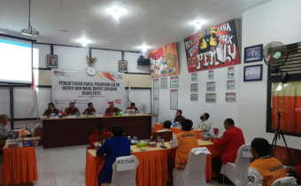 Bawaslu kabupaten sekadau awasi pelaksanaan penerimaam bakal calon Bupati dan Wakil Bupati Sekadau Tahun 2020 pada hari pertama